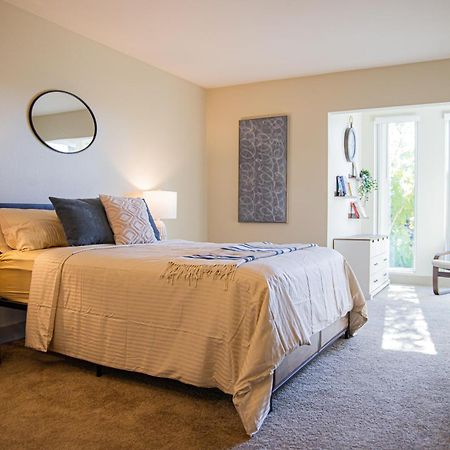 Luxurious Apartment With The Marina View Лос Анджелис Екстериор снимка